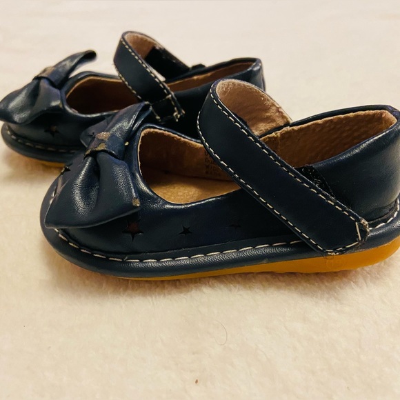 Laniecakes Other - Shoes:Toddler Blue Leather Velcro Size 3 EUC🔥🔥2 for $15🔥🔥